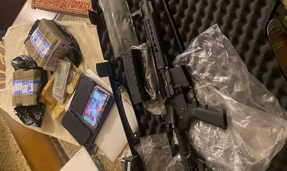 Com investiga��o iniciada em Conquista, superintendente da Pol�cia Federal da Bahia comenta a opera��o que desmantelou organiza��o internacional de tr�fico de armas